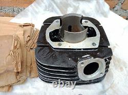 Genuine Nos Suzuki Gp125 Cylinder Barrel Block Jug