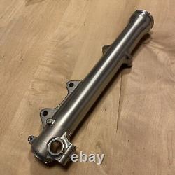 Genuine Suzuki GS550 GS750 GSX750 1980-81 Right Outer Fork Tube. 51230-45440 NOS Genuine Suzuki GS550 GS750 GSX750 1980-81 Right Outer Fork Tube. 51230-45440 NOS