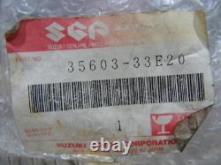 Genuine Suzuki GS GSX GSXR SV TL Rear right indicator unit 1997 to 2007 NOS Genuine Suzuki GS GSX GSXR SV TL Rear right indicator unit 1997 to 2007 NOS