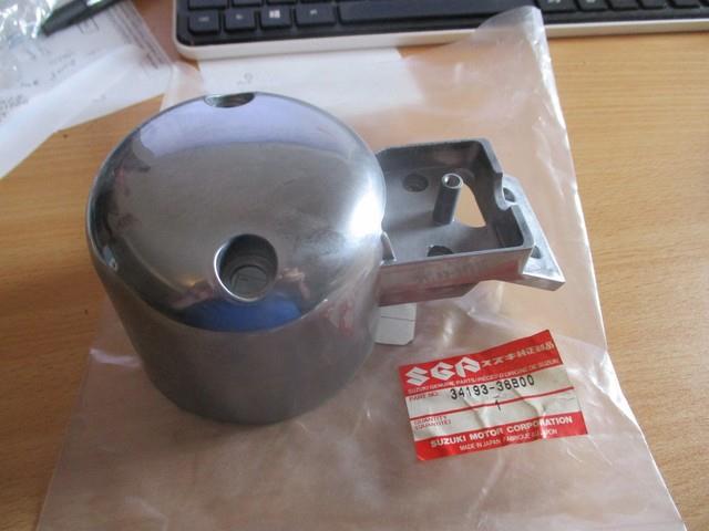 Genuine Suzuki Nos 34193-38b00 Meter Clock Case Bracket Vs1400