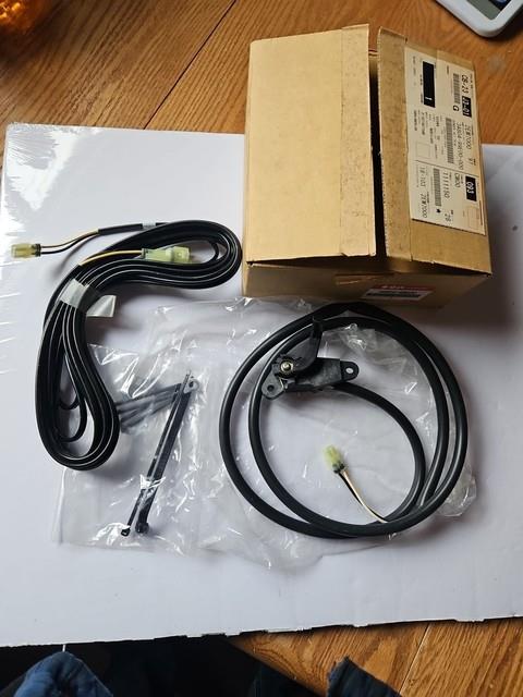 Genuine Suzuki Outboard Sender Set, Trim 34804-99e00 Nos Oem R2s3