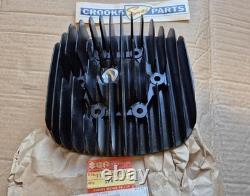 NOS 11111-40401 1979 / 1980 RM400 N / T Genuine Suzuki Cylinder Head, Obsolete