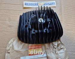 NOS 11111-40401 1979 / 1980 RM400 N / T Genuine Suzuki Cylinder Head, Obsolete