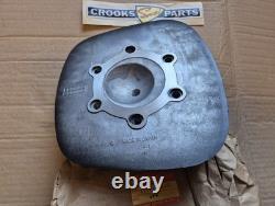 NOS 11111-40401 1979 / 1980 RM400 N / T Genuine Suzuki Cylinder Head, Obsolete