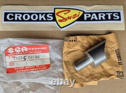 NOS 11255-28C00 1989 RM250 K Genuine Suzuki Left Hand Exhaust Valve NOS 11255-28C00 1989 RM250 K Genuine Suzuki Left Hand Exhaust Valve