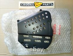 NOS 11361-17C02 GSX-R750 1988 to 1991 Genuine Suzuki Engine Sprocket Cover NOS 11361-17C02 GSX-R750 1988 to 1991 Genuine Suzuki Engine Sprocket Cover