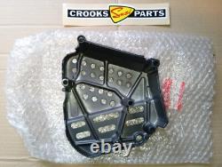 NOS 11361-17C02 GSX-R750 1988 to 1991 Genuine Suzuki Engine Sprocket Cover NOS 11361-17C02 GSX-R750 1988 to 1991 Genuine Suzuki Engine Sprocket Cover