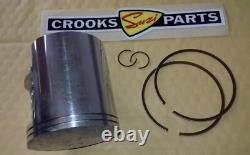 NOS 12110-41202 & 12140-41211 RM370 B 1977 Genuine Suzuki Std. Piston & Ring Set NOS 12110-41202 & 12140-41211 RM370 B 1977 Genuine Suzuki Std. Piston & Ring Set
