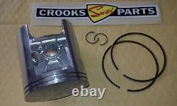 NOS 12110-41202 & 12140-41211 RM370 B 1977 Genuine Suzuki Std. Piston & Ring Set NOS 12110-41202 & 12140-41211 RM370 B 1977 Genuine Suzuki Std. Piston & Ring Set