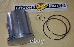 NOS 12110-41202 & 12140-41211 RM370 B 1977 Genuine Suzuki Std. Piston & Ring Set NOS 12110-41202 & 12140-41211 RM370 B 1977 Genuine Suzuki Std. Piston & Ring Set