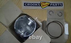 NOS 12110-41202 & 12140-41211 RM370 B 1977 Genuine Suzuki Std. Piston & Ring Set NOS 12110-41202 & 12140-41211 RM370 B 1977 Genuine Suzuki Std. Piston & Ring Set