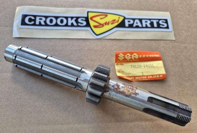 Nos 24120-14211 Rm465 X 1981 Genuine Suzuki 14t Clutch Countershaft