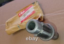 NOS 26211-05D01 RMX250 / RM250 / RM125 Genuine Suzuki Kickstart Shaft NOS 26211-05D01 RMX250 / RM250 / RM125 Genuine Suzuki Kickstart Shaft