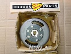 NOS 32102-39220 Non-UK(Norway) TS125ER 1980/1981 Genuine Suzuki Magneto Rotor NOS 32102-39220 Non-UK(Norway) TS125ER 1980/1981 Genuine Suzuki Magneto Rotor