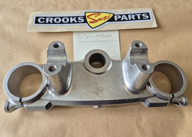 Nos 51311-01b00 Rm125 1986 / 1987 Genuine Suzuki Steering Stem Head / Top Yoke