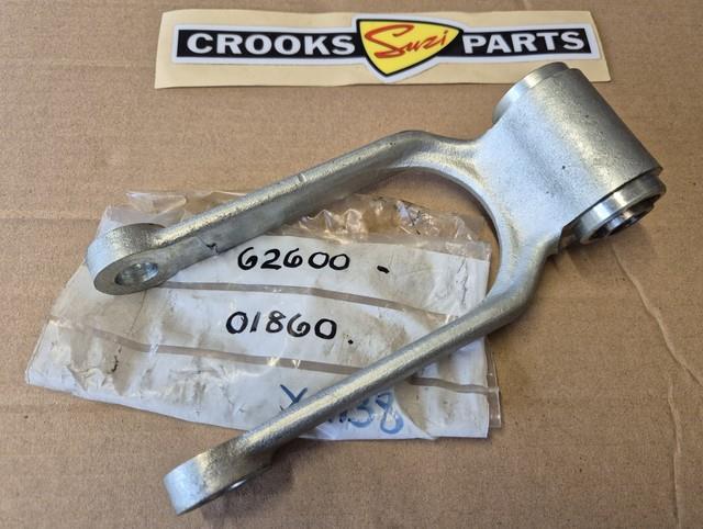 Nos 62600-01860 Rm125 H/j 1987/1988 Rear Suspension Cushion Lever Rod Set