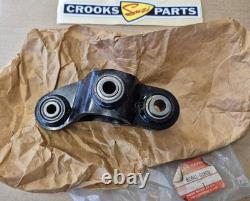 NOS 62601-01820 GS500 1991 to 2006 Suzuki Lower Rear Suspension Cushion Lever