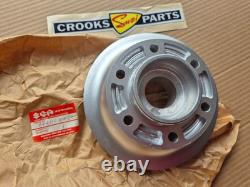NOS 64611-40C00 GSX-R1100 / GSX-R750 Genuine Suzuki Rear Wheel Sprocket Carrier NOS 64611-40C00 GSX-R1100 / GSX-R750 Genuine Suzuki Rear Wheel Sprocket Carrier