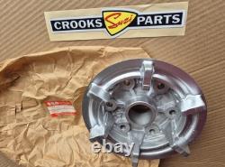 NOS 64611-40C00 GSX-R1100 / GSX-R750 Genuine Suzuki Rear Wheel Sprocket Carrier NOS 64611-40C00 GSX-R1100 / GSX-R750 Genuine Suzuki Rear Wheel Sprocket Carrier