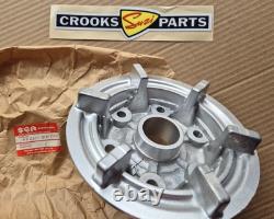 NOS 64611-40C00 GSX-R1100 / GSX-R750 Genuine Suzuki Rear Wheel Sprocket Carrier NOS 64611-40C00 GSX-R1100 / GSX-R750 Genuine Suzuki Rear Wheel Sprocket Carrier