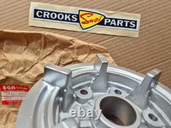 NOS 64611-40C00 GSX-R1100 / GSX-R750 Genuine Suzuki Rear Wheel Sprocket Carrier NOS 64611-40C00 GSX-R1100 / GSX-R750 Genuine Suzuki Rear Wheel Sprocket Carrier