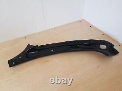 NOS Genuine Suzuki Swift Extension side body outer Left 64520-68L00-000