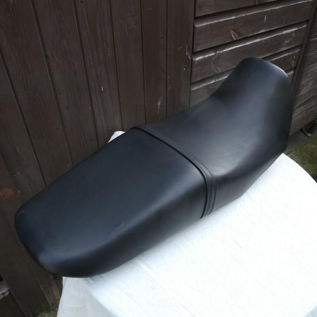 Nos Suzuki En 125 En125 Dual Seat Unused