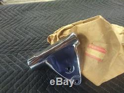 NOS Suzuki GT750 Right Fork Ear New Suzuki GT750 GT550 GT Head Light Bracket