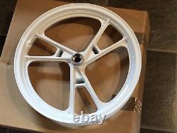 Nos. 86-88 RG125 GAMMA New SUZUKI MT1.85x16 White Front Wheel 54111-36A02-28W