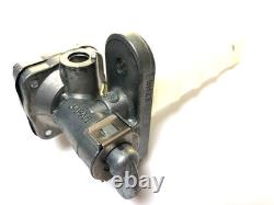 Nos Genuine Suzuki GSXR750 GSX-R750 1986-1992 Gas Tank Fuel Petcock 44300-28A02