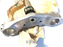 Nos Suzuki GSXR 600 GSX-R600 1996-2000 Front STEM, STEERING 51410-34E00