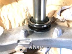 Nos Suzuki GSXR 600 GSX-R600 1996-2000 Front STEM, STEERING 51410-34E00