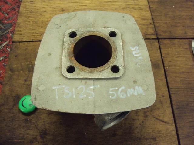 Nos Suzuki Rv125 Rv 125 Engine Cylinder Barrel Jug Good