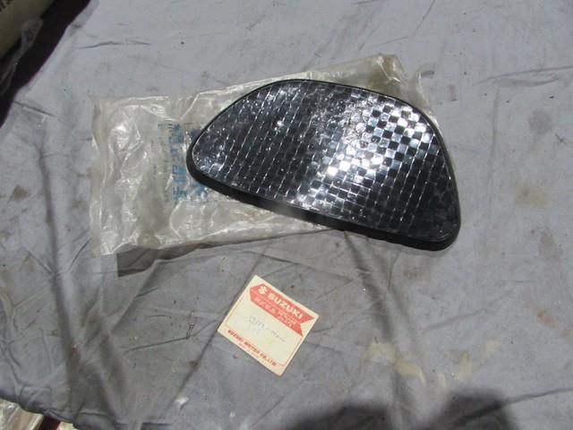 Nos Suzuki T20 Tc250 Fuel Tank Rubber Knee Pad 44251-11000