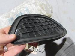 Nos Suzuki T20 Tc250 Fuel Tank Rubber Knee Pad 44251-11000