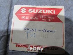 Nos Suzuki T20 Tc250 Fuel Tank Rubber Knee Pad 44251-11000