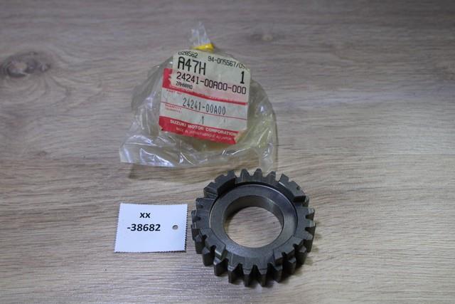 Suzuki 24241-00a00 Gear, 4th Drive(nt24) Nos New Genuine Xx38682
