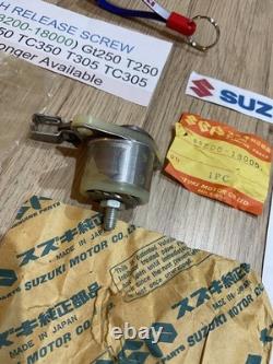 SUZUKI GT250 T250 T305 T350 TC305 NOS Clutch Release Assembly pt 23200-18000 NEW