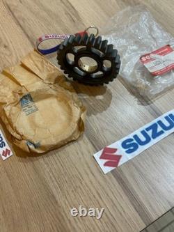 SUZUKI RG500 NOS 2nd GEAR DRIVEN NEW IN BAG WithTAG 24320-20A00 OBSOLETE NT28