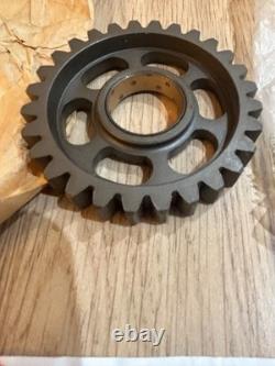 SUZUKI RG500 NOS 2nd GEAR DRIVEN NEW IN BAG WithTAG 24320-20A00 OBSOLETE NT28