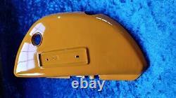 SUZUKI TS185 K 1973 LH Side Panel Yellow 47211-29610-713 NOS Genuine Mint Rare