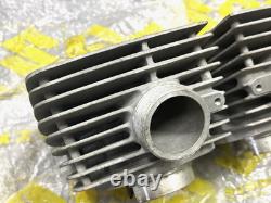 Suzuki 250 1969 T250 HUSTLER L/R Cylinder NOS Genuine 11210-18100&11220-18100