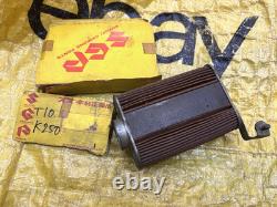 Suzuki 250 T10 T-10 RH Air Cleaner Filter NOS Genuine Japan P/N 00041-01556