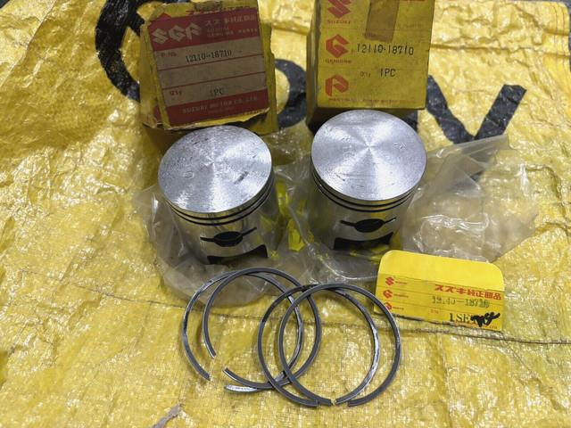 Suzuki 305 T305 Tc305 Piston&ring Set 1.00 Nos Genuine 12110-18710&12140-18710