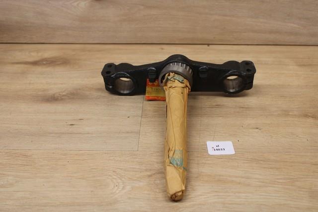 Suzuki 51400-45841 Stem, Steering Nos New Genuine Xl14033