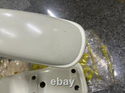 Suzuki 71-73 TS125 TS125R/J/K 73 TS185 TS185K Front&Rear Fender White NOS Japan