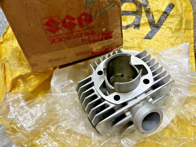 Suzuki 76-95 100 A100 A100k/l/m/n A100-4 Cylinder Nos Genuine Japan 11200-23810