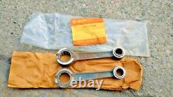 Suzuki DS80 GT125 RM60 RM80 T125 Stinger Rod Connecting x2 NOS P/N 12161-14000 Suzuki DS80 GT125 RM60 RM80 T125 Stinger Rod Connecting x2 NOS P/N 12161-14000