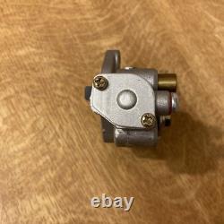 Suzuki GP 100/125 oil pump assembly 16100-39300 NOS