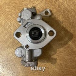 Suzuki GP 100/125 oil pump assembly 16100-39300 NOS